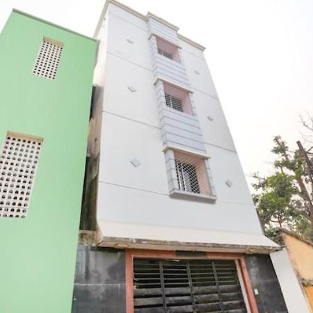 Hotel Alaka Puri Esterno foto
