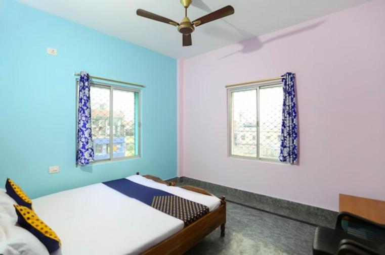 Hotel Alaka Puri Esterno foto
